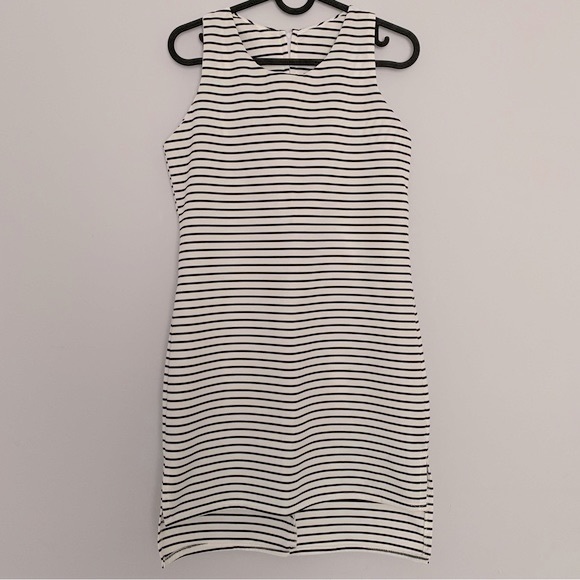 Summer Stripe Jewel Neck Asymmetrical Bodycon Princess Dress in Black, White (S) - Picture 2 of 4